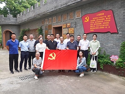 ʨƼ֧չ׷ݺɫӰ·ܽ⵳˶